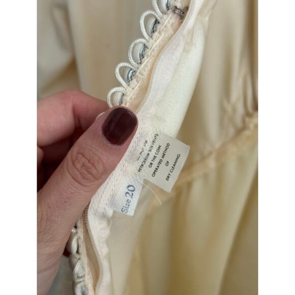 Vintage 1970's Ivory Cream Lace Wedding Dress Size Medium - Picture 10 of 10